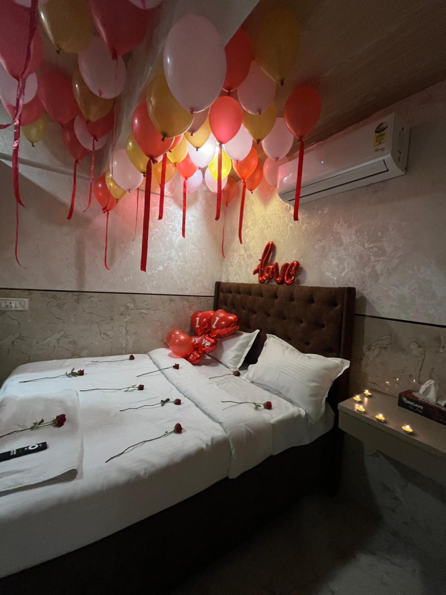 Hotel Newyork By Stayzy Rooms มุมไบ ภายนอก รูปภาพ