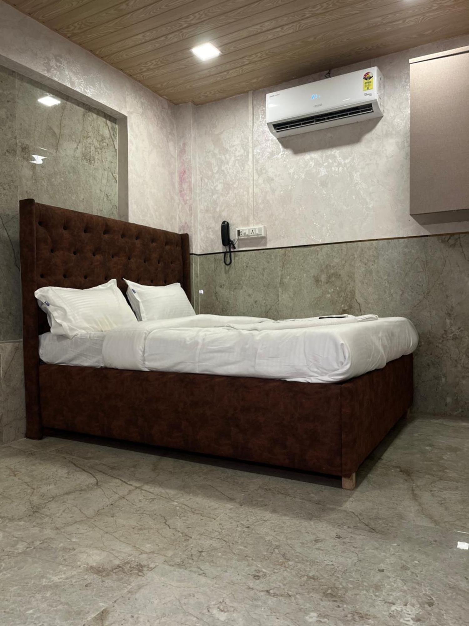 Hotel Newyork By Stayzy Rooms มุมไบ ห้อง รูปภาพ